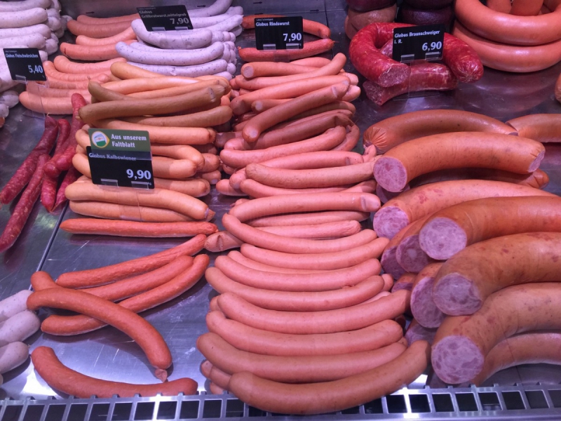 boutique-LANTOSQUE-min_sausages_meat_butchery-1069321